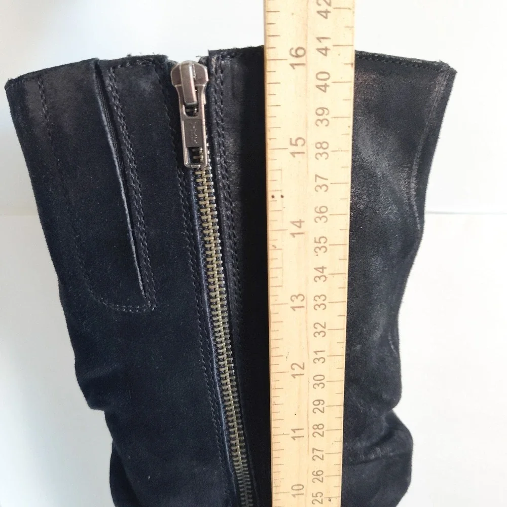 Born Boots Size 7 Knee High Tall Riding Suede Black Slouchy Distressed Lined